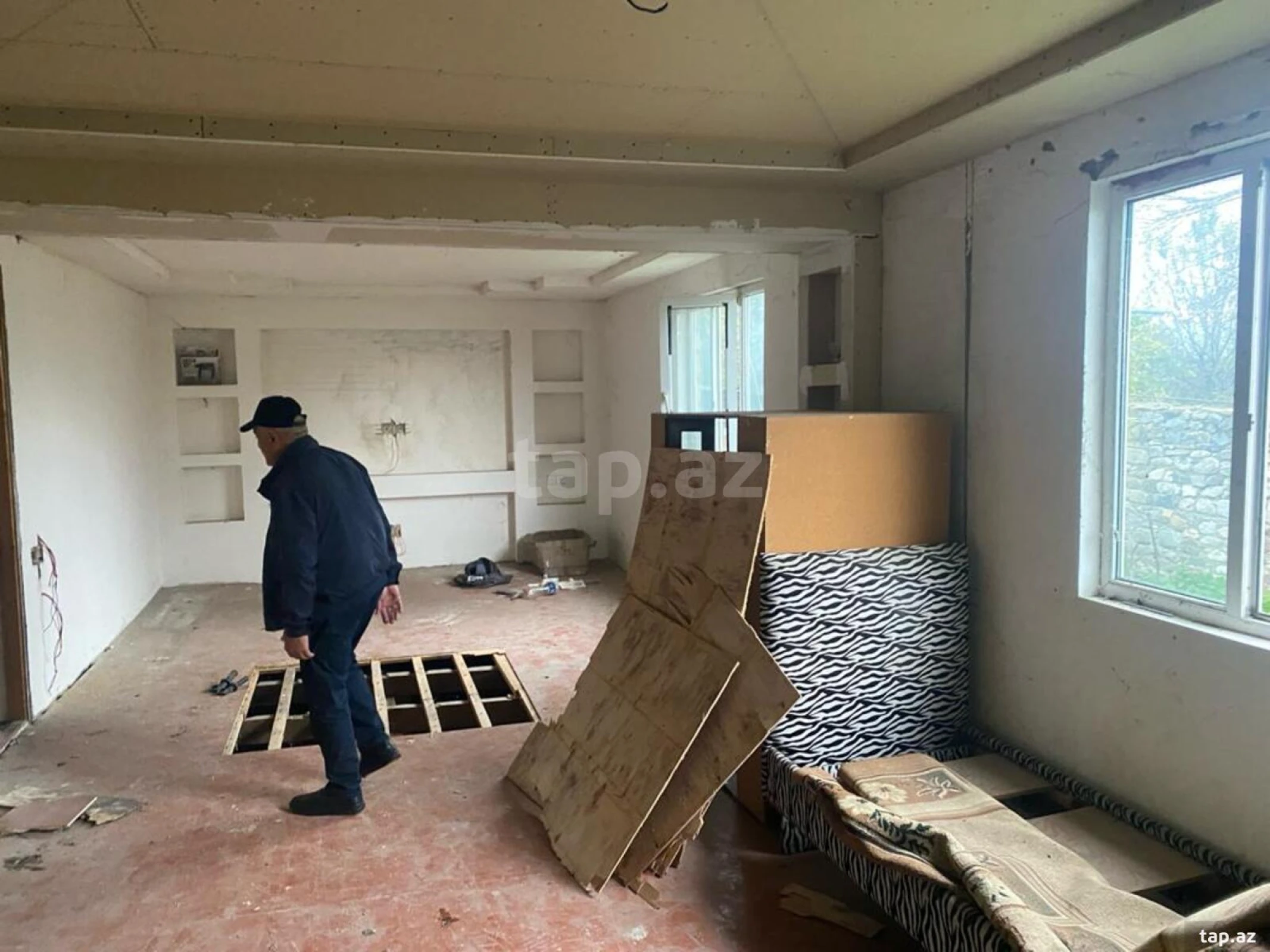 Satılır 2 otaqlı həyət evi