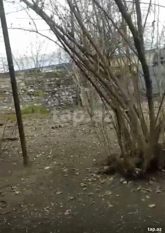 Satılır 2 otaqlı həyət evi