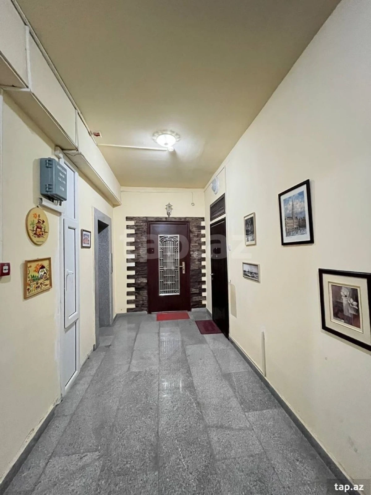 Kirayə verilir 4 otaqlı yeni tikili 160 m²