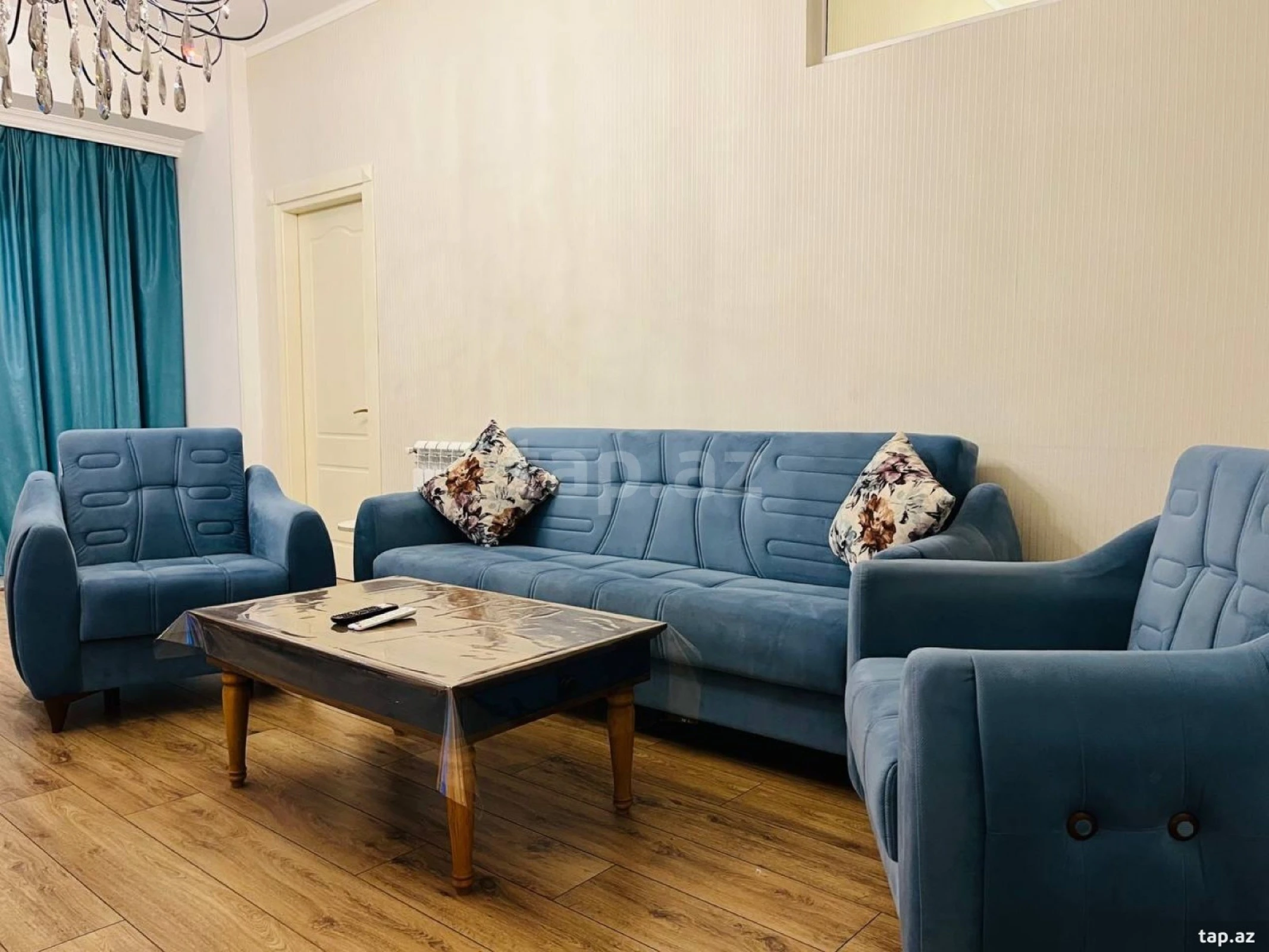 Kirayə verilir 4 otaqlı yeni tikili 160 m²