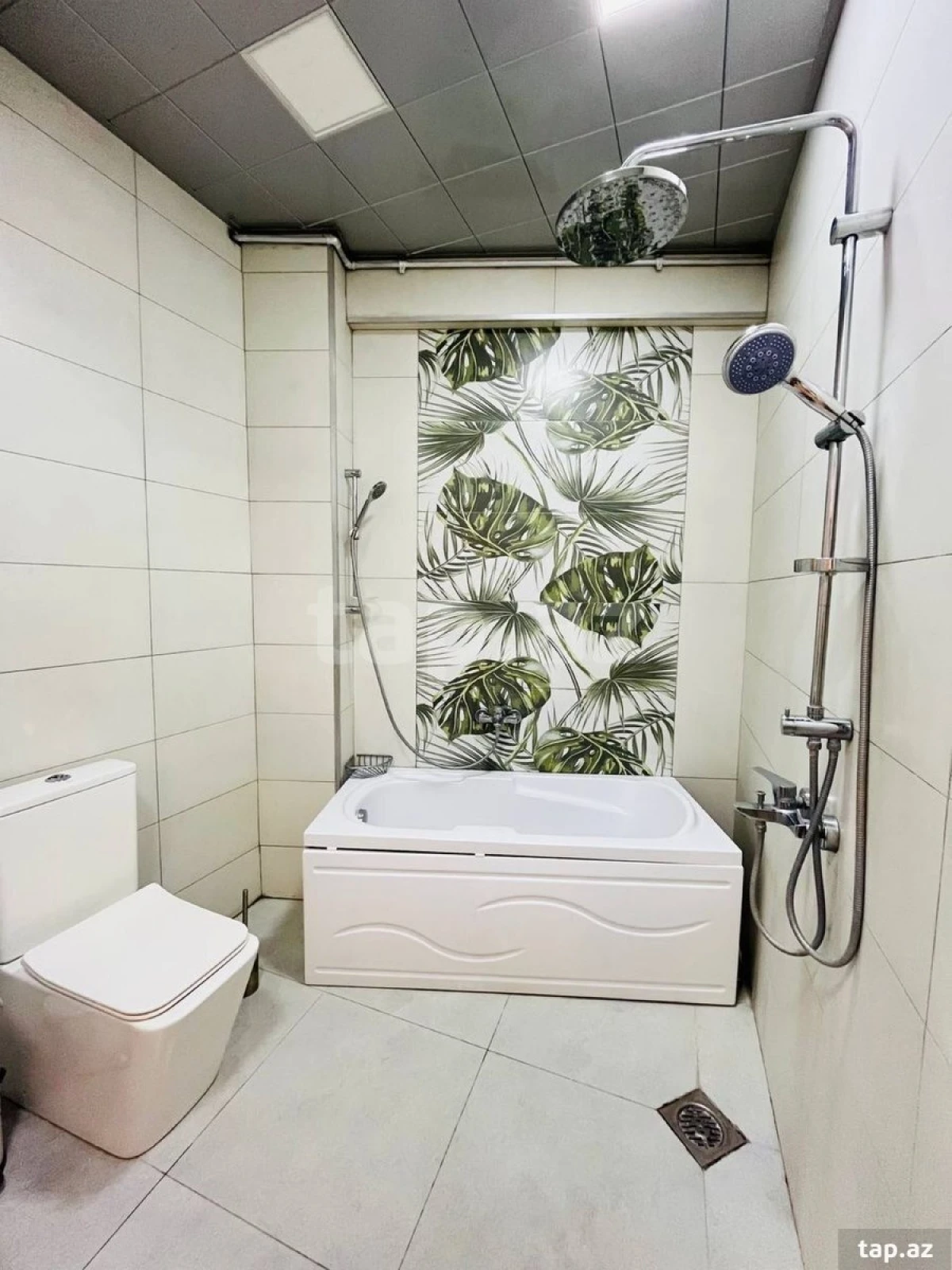 Kirayə verilir 4 otaqlı yeni tikili 160 m²