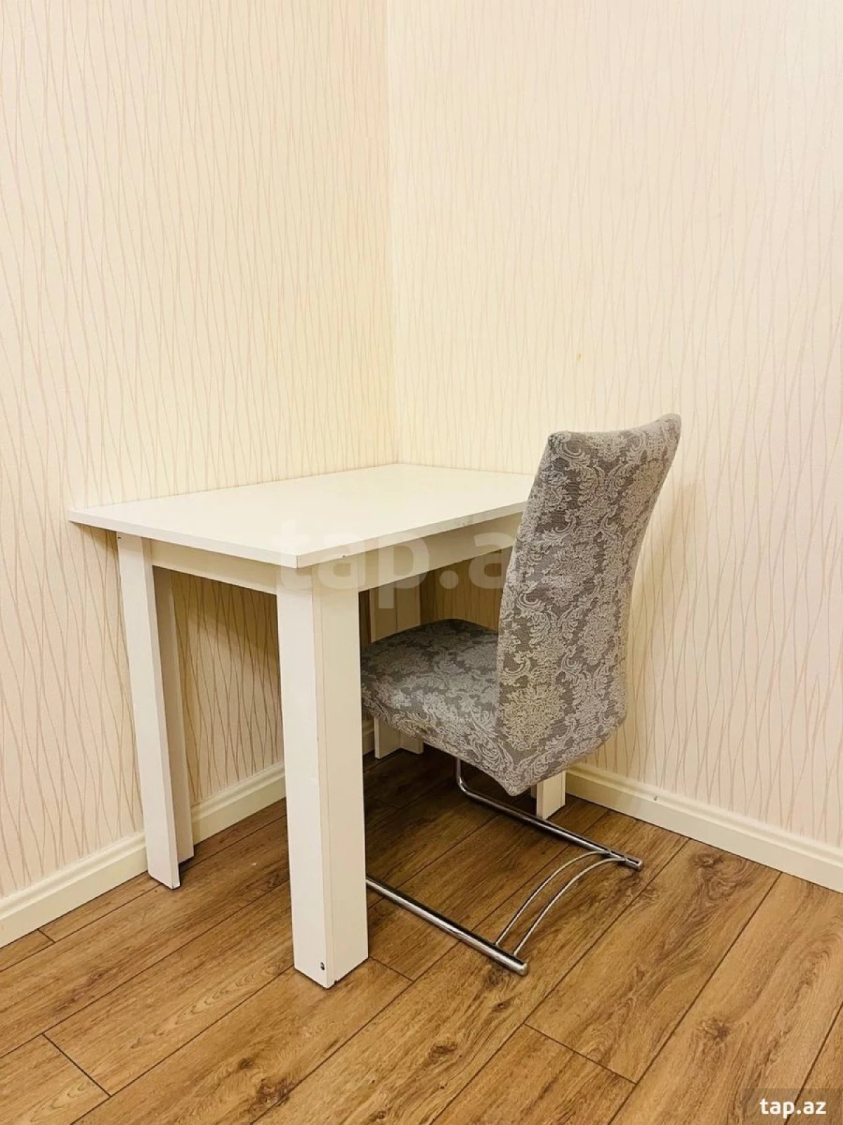 Kirayə verilir 4 otaqlı yeni tikili 160 m²