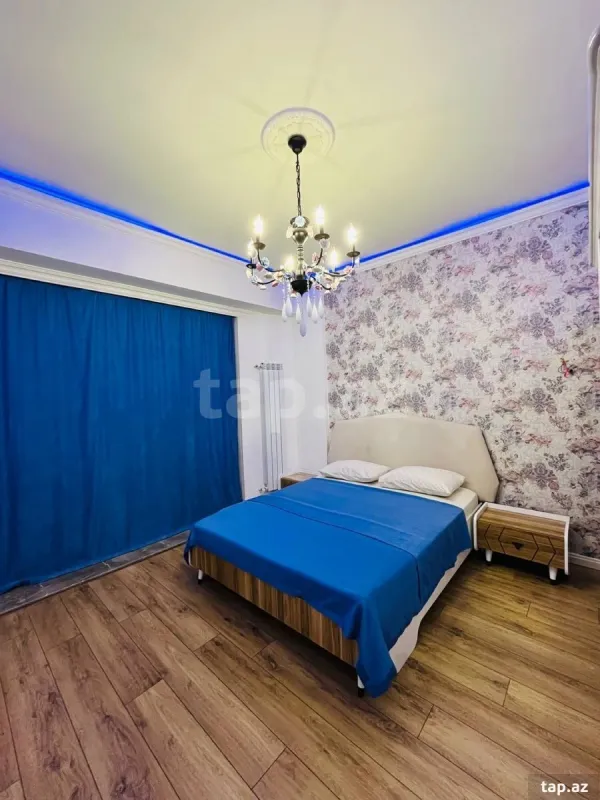 Kirayə verilir 4 otaqlı yeni tikili 160 m²