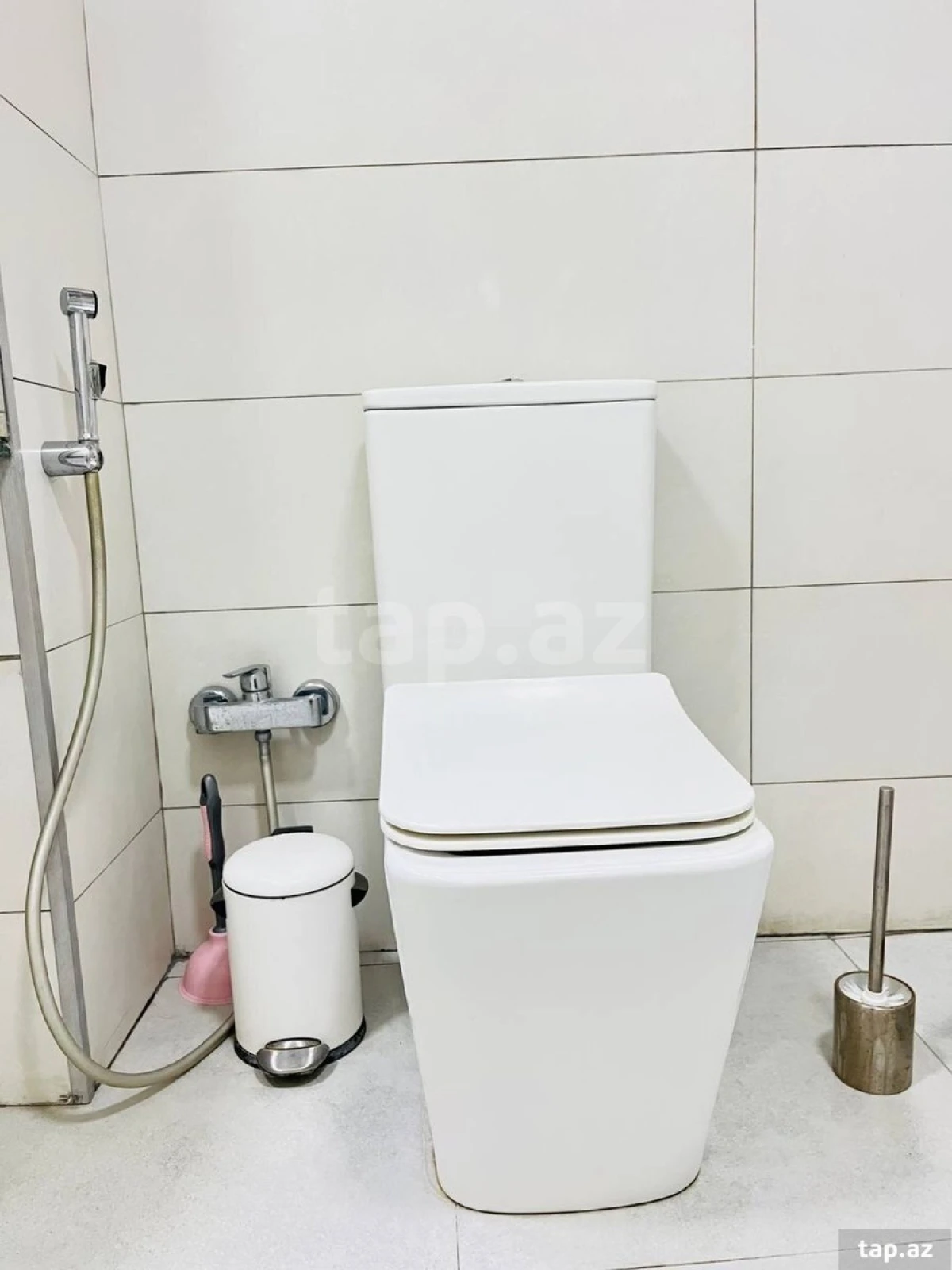 Kirayə verilir 4 otaqlı yeni tikili 160 m²