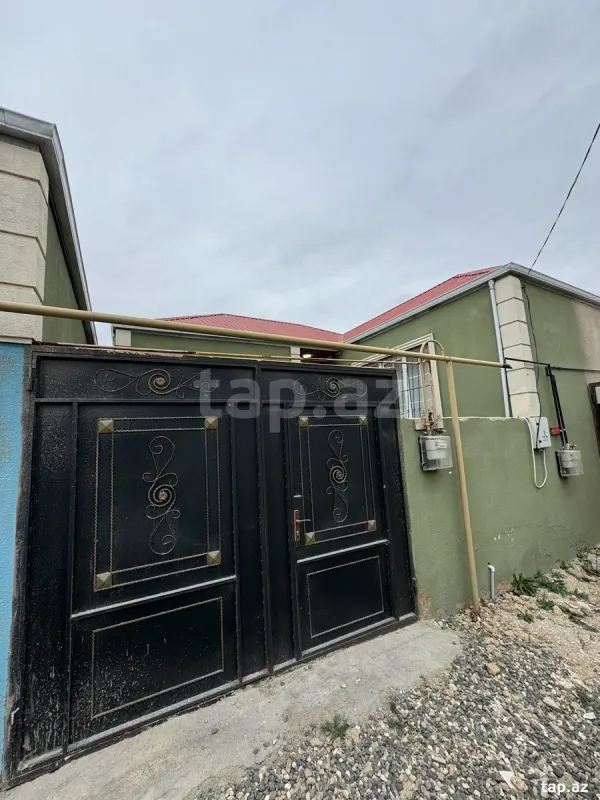 Satılır 3 otaqlı həyət evi