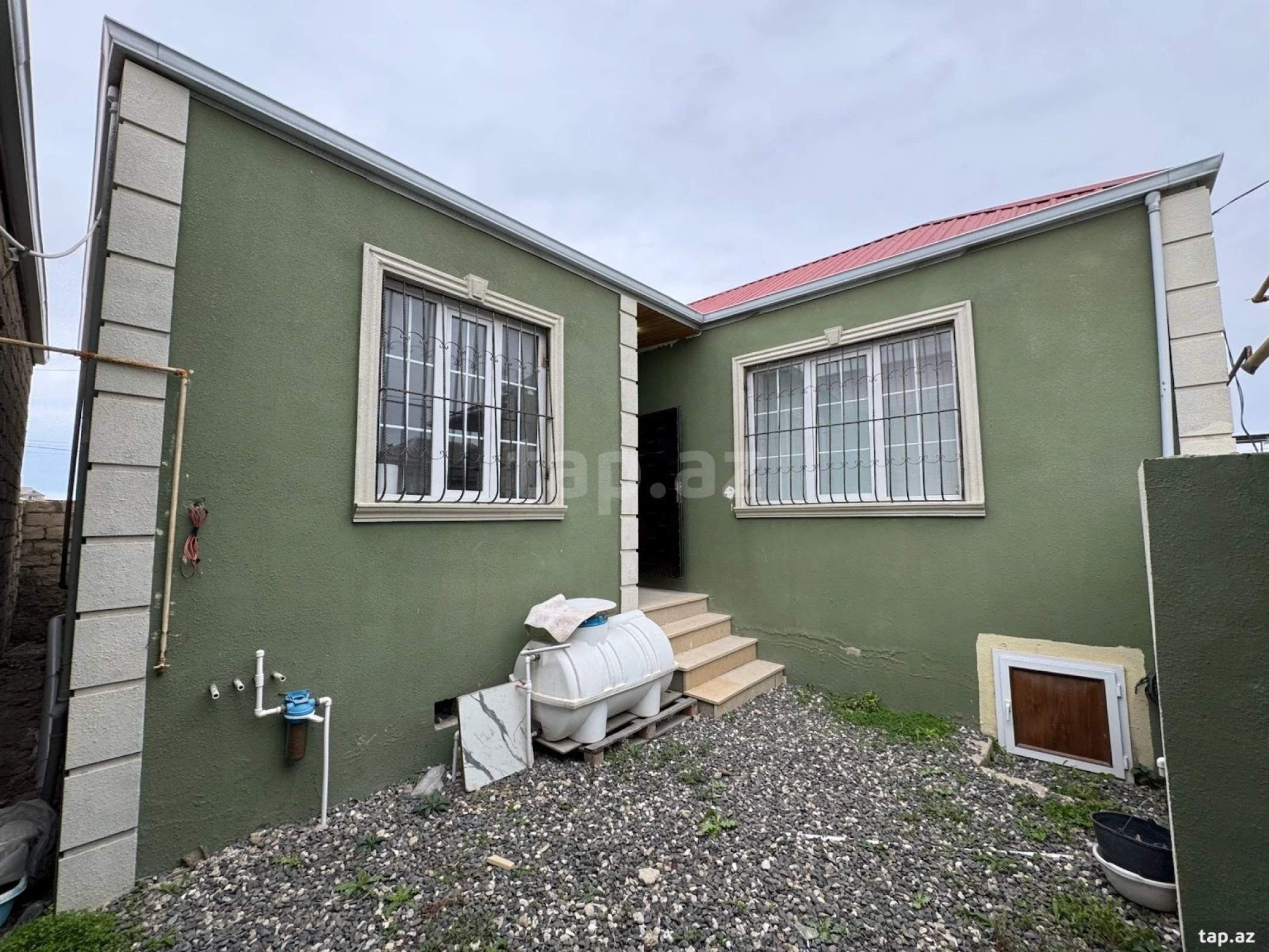 Satılır 3 otaqlı həyət evi