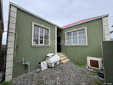 Satılır 3 otaqlı həyət evi