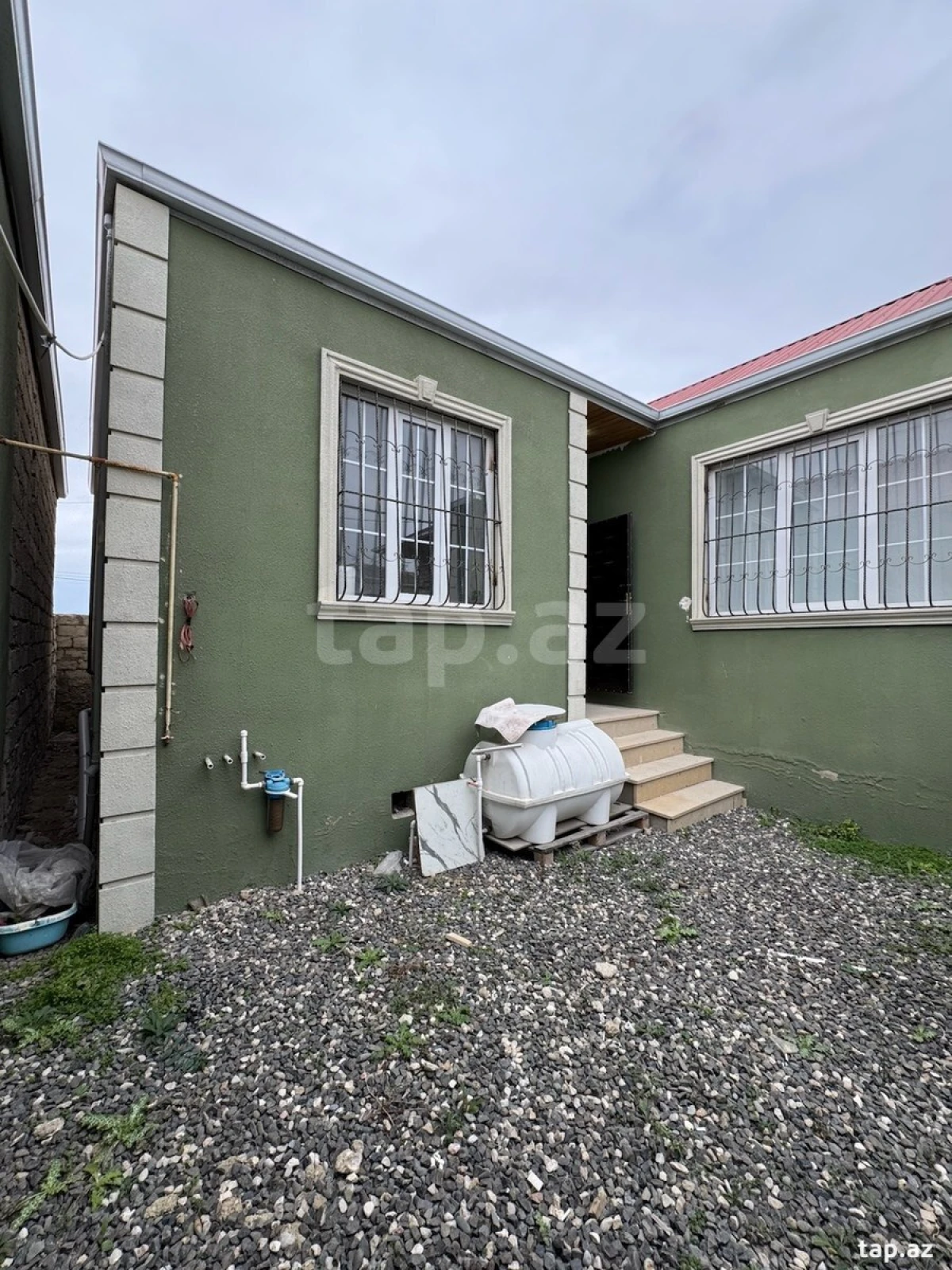 Satılır 3 otaqlı həyət evi