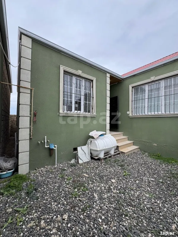 Satılır 3 otaqlı həyət evi