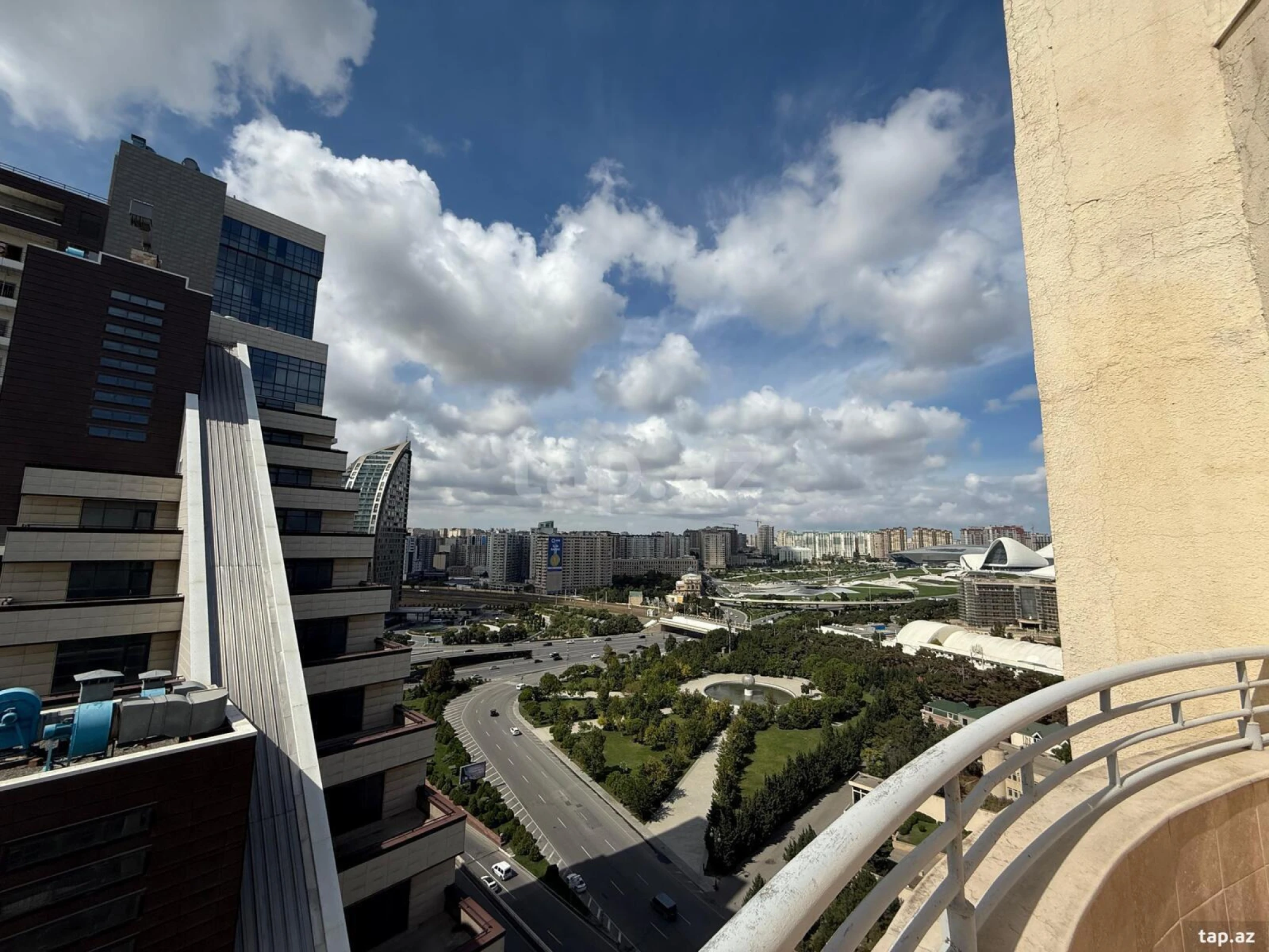 Kirayə verilir 2 otaqlı yeni tikili 110 m²