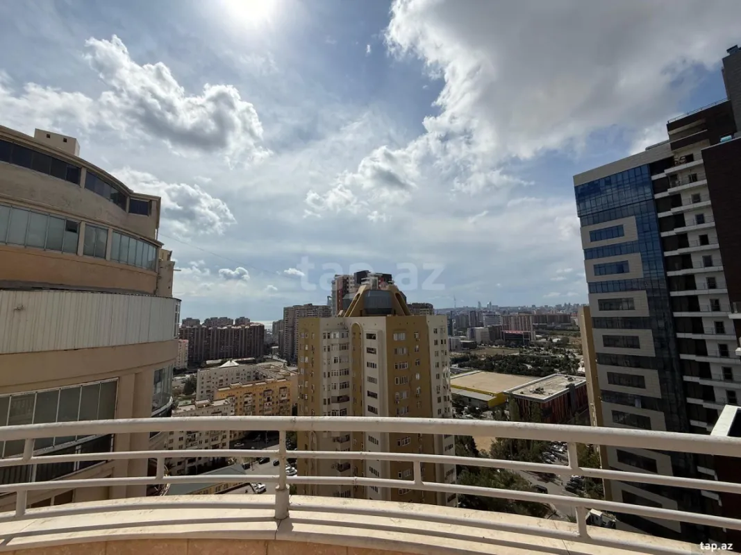 Kirayə verilir 2 otaqlı yeni tikili 110 m²