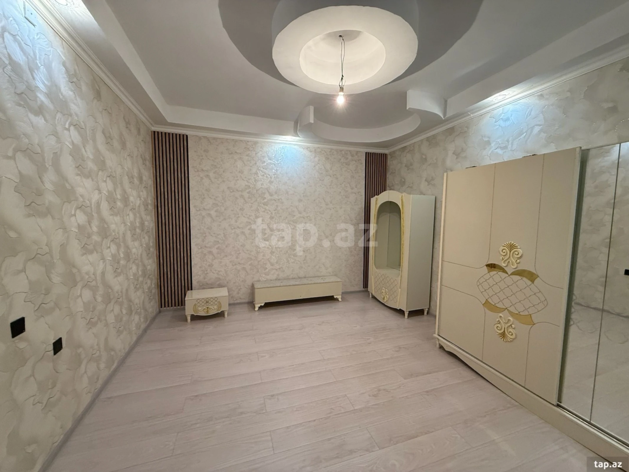 Satılır 3 otaqlı həyət evi