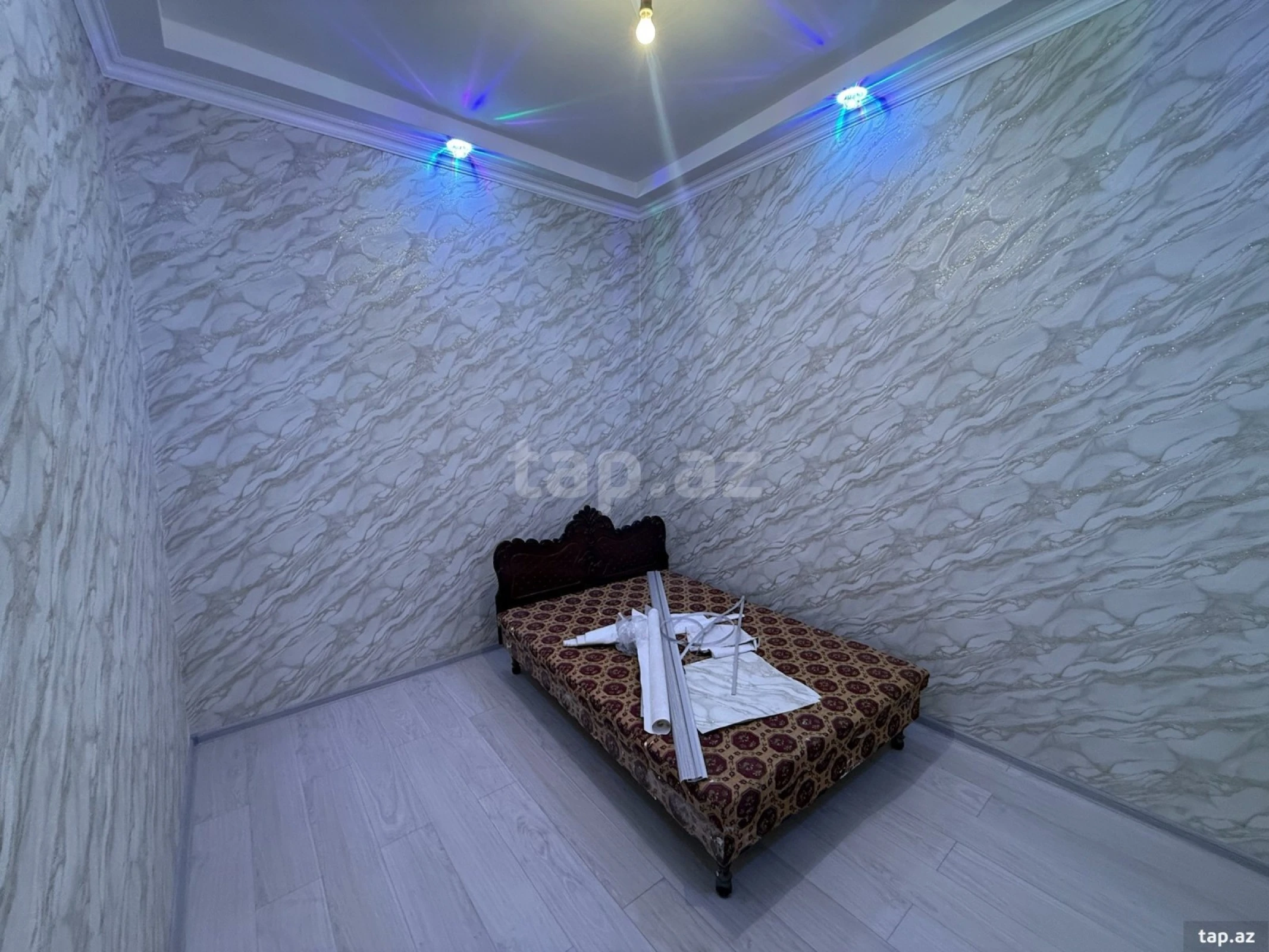 Satılır 3 otaqlı həyət evi