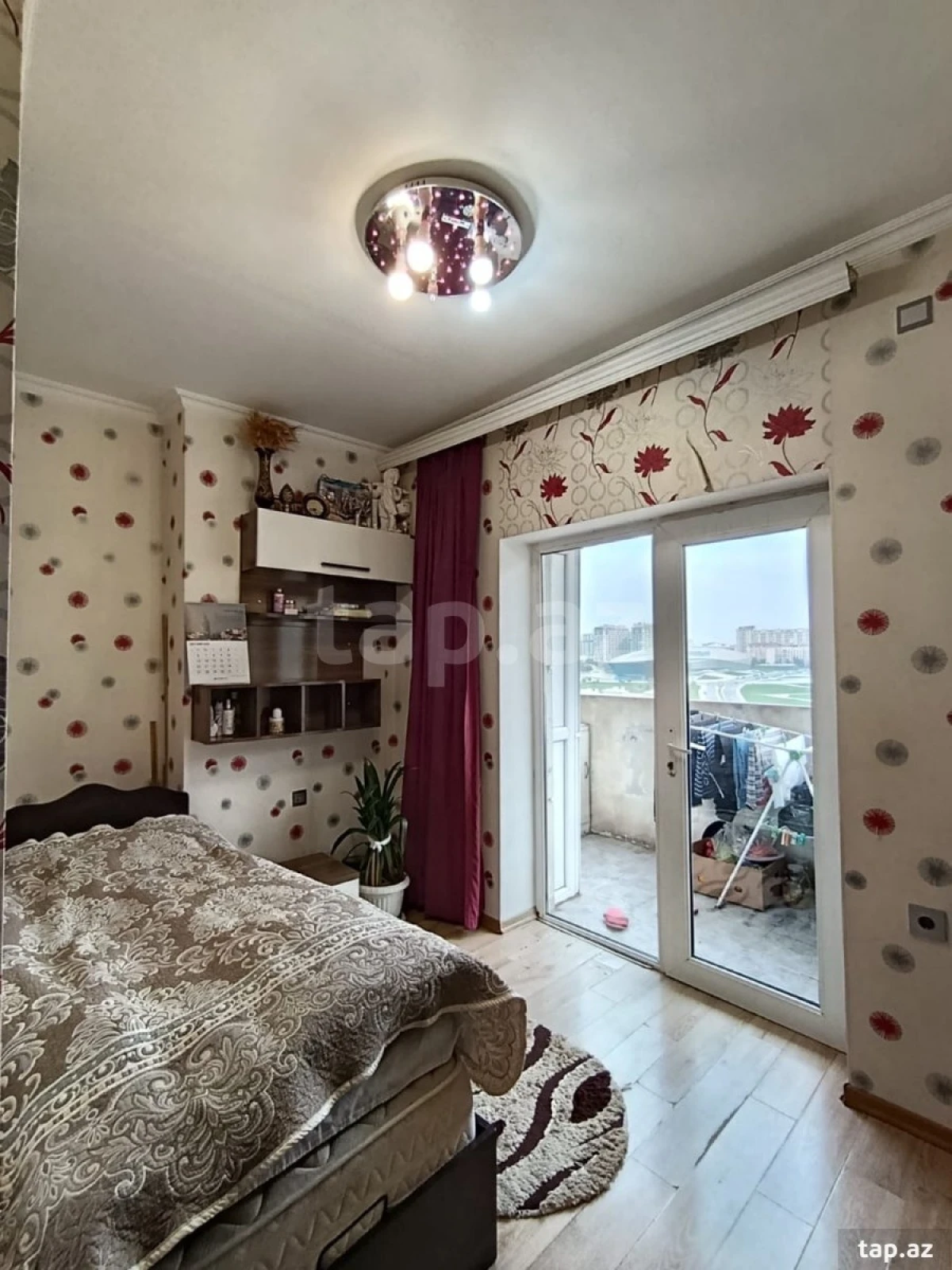 Satılır 3 otaqlı yeni tikili 70 m²