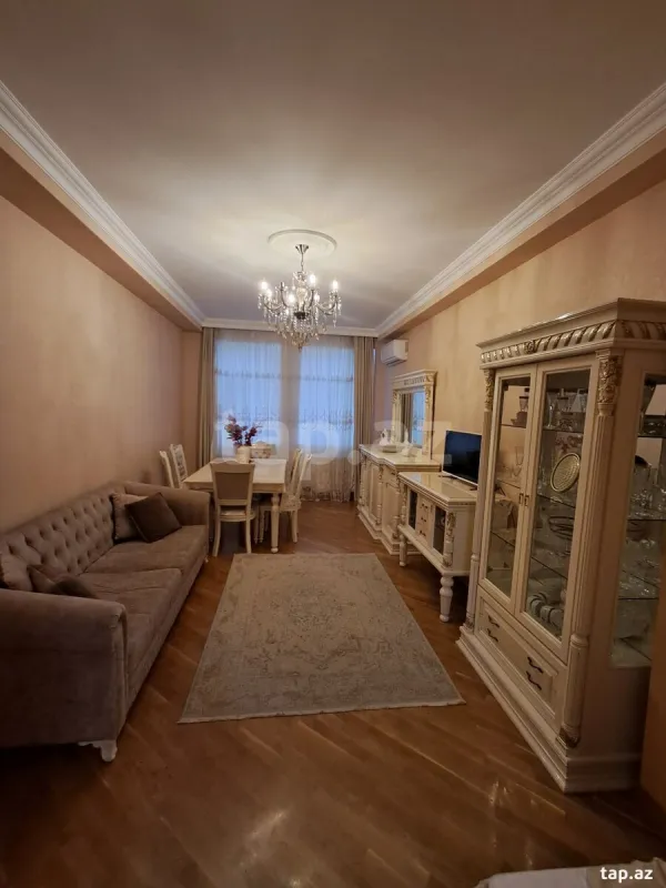 Satılır 3 otaqlı yeni tikili 90 m²