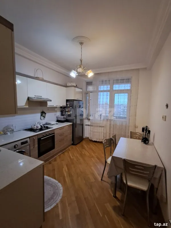 Satılır 3 otaqlı yeni tikili 90 m²