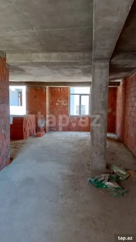 Satılır 3 otaqlı yeni tikili 70 m²