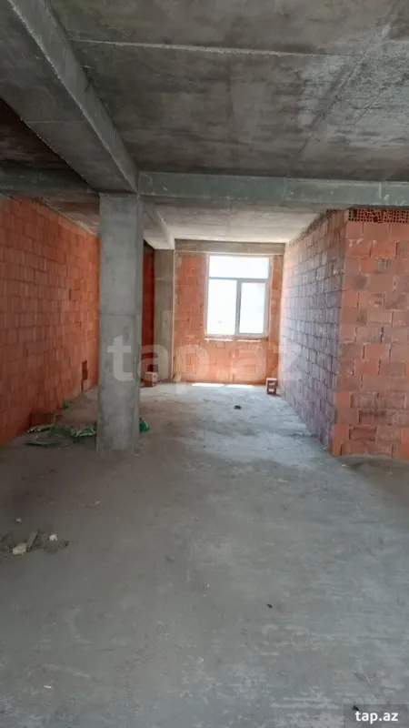 Satılır 3 otaqlı yeni tikili 70 m²