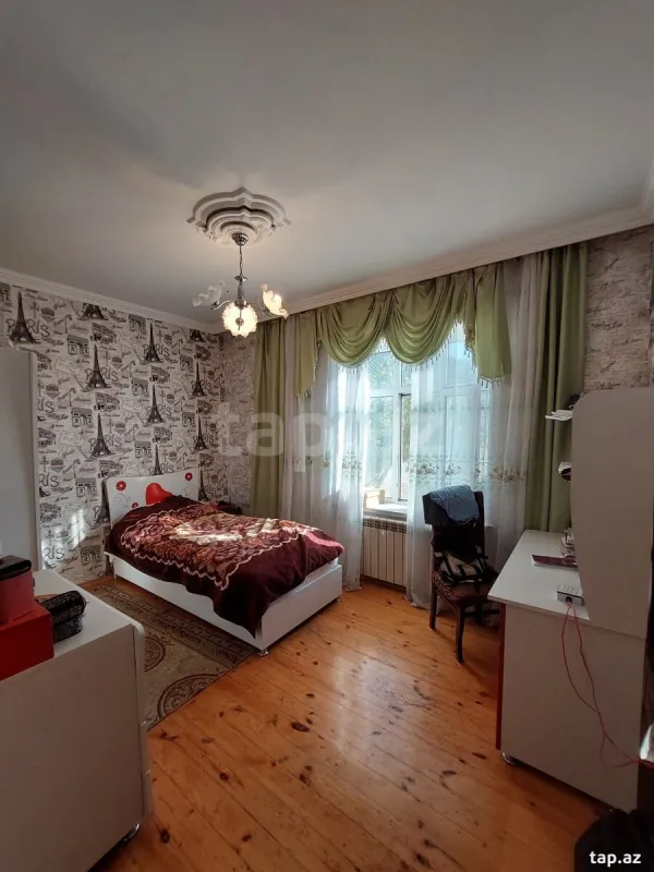 Satılır 4 otaqlı həyət evi