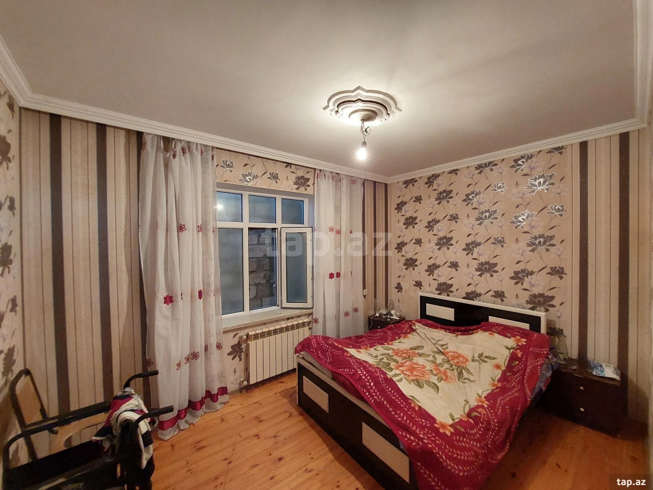 Satılır 4 otaqlı həyət evi