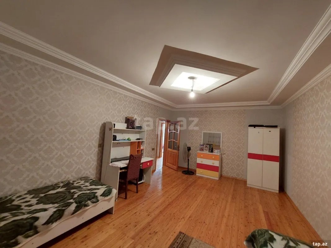 Satılır 4 otaqlı həyət evi