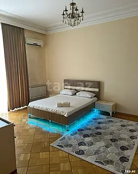 Kirayə verilir 3 otaqlı yeni tikili 100 m²