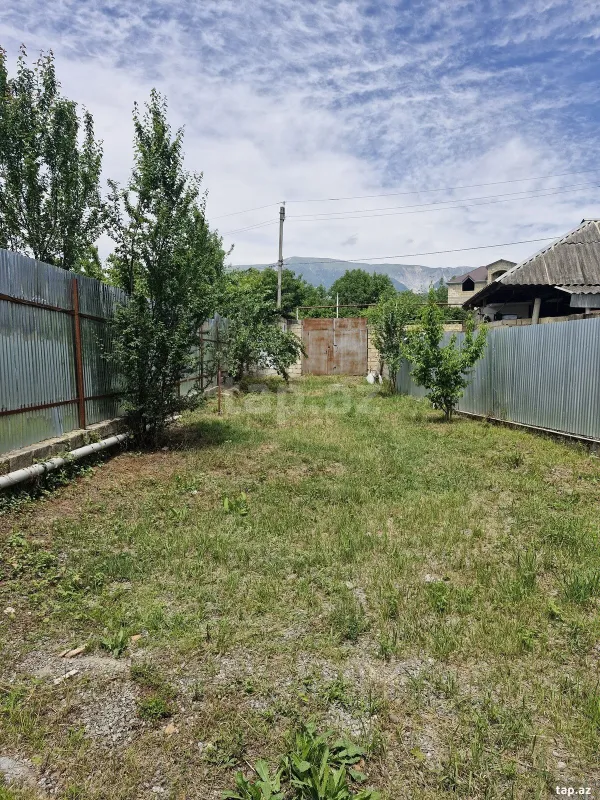 Kirayə verilir 3 otaqlı həyət evi