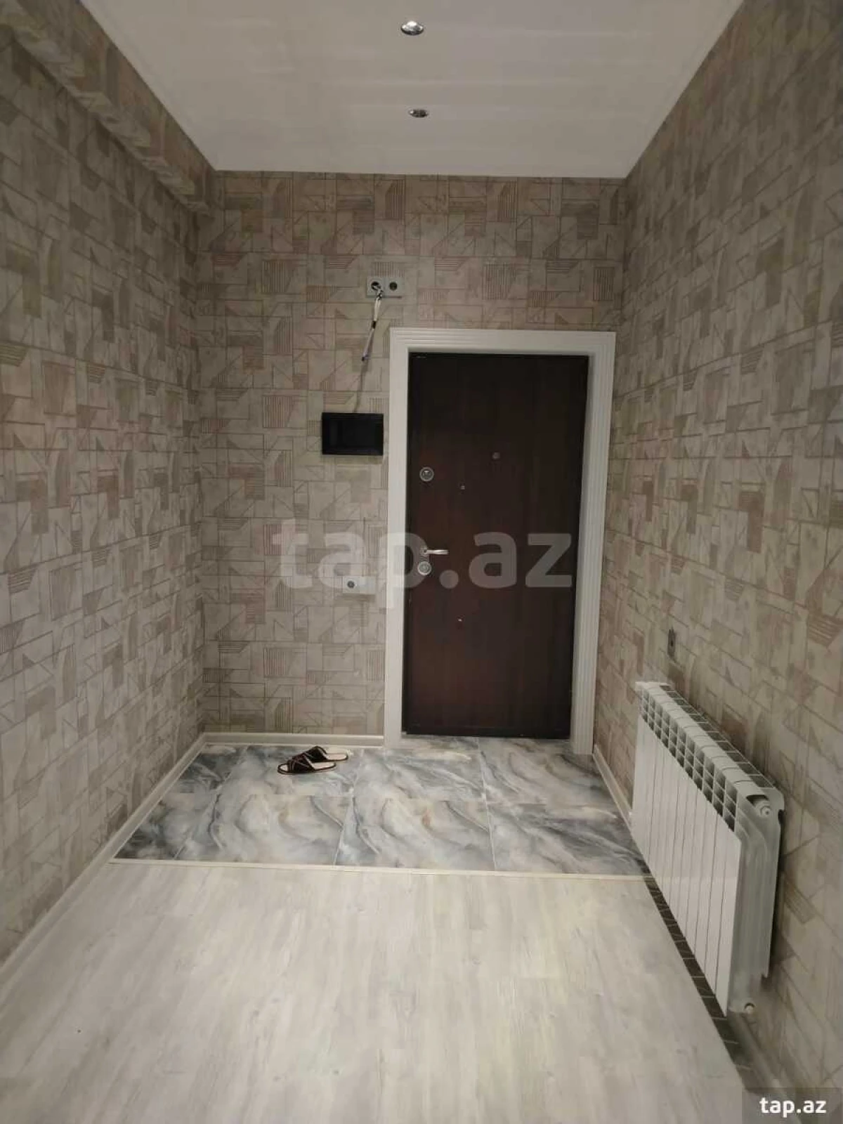 Satılır 2 otaqlı yeni tikili 61 m²