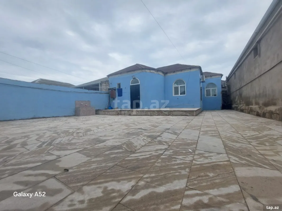 Satılır 3 otaqlı həyət evi
