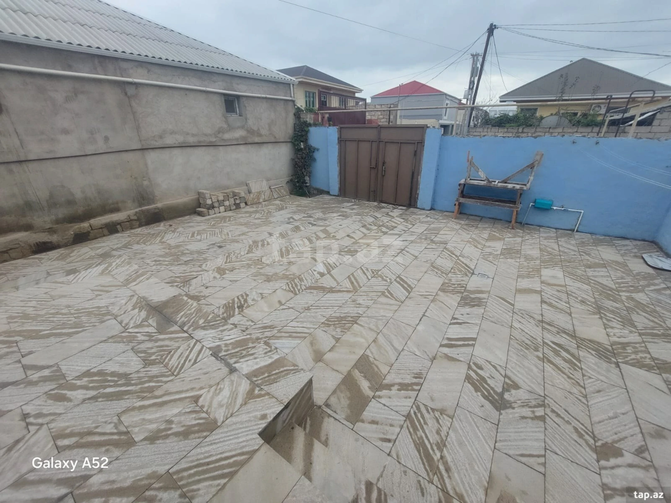 Satılır 3 otaqlı həyət evi