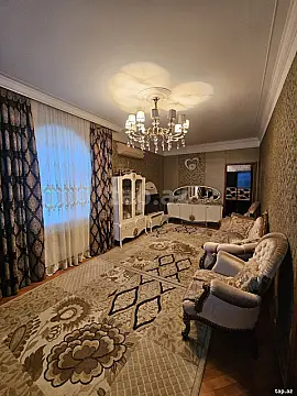 Satılır 6 otaqlı həyət evi