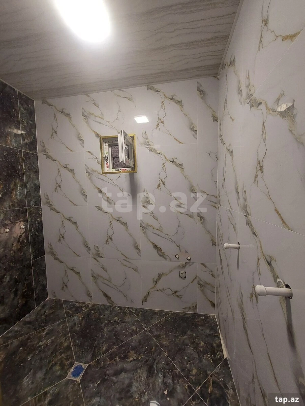 Satılır 3 otaqlı yeni tikili 60 m²