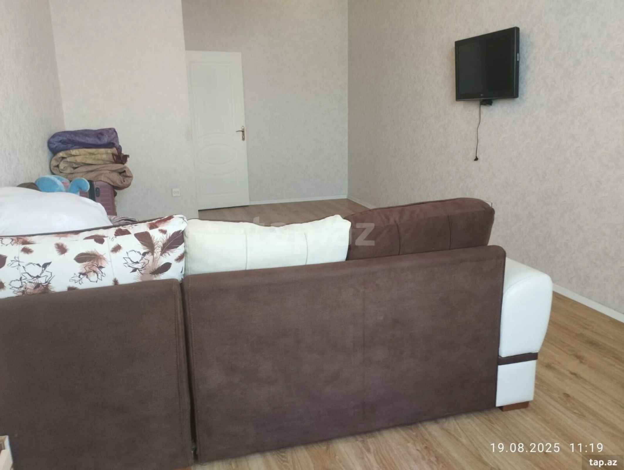 Kirayə verilir 2 otaqlı yeni tikili 60 m²