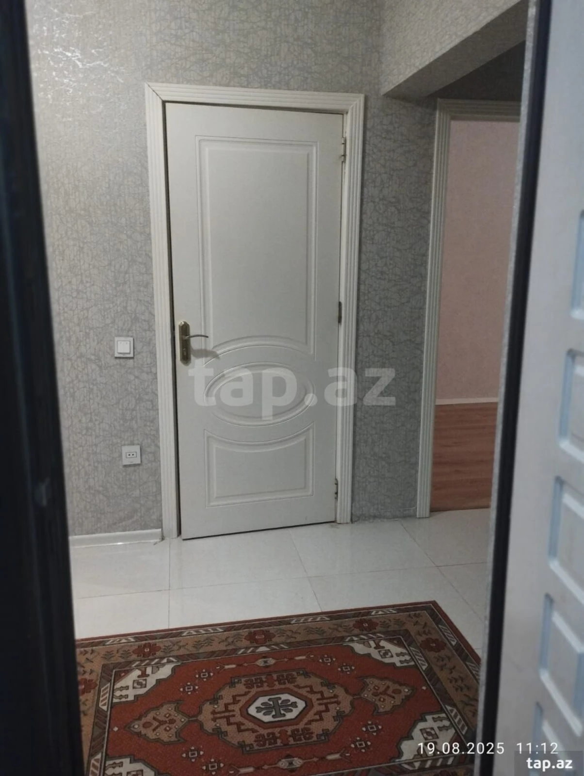 Kirayə verilir 2 otaqlı yeni tikili 60 m²
