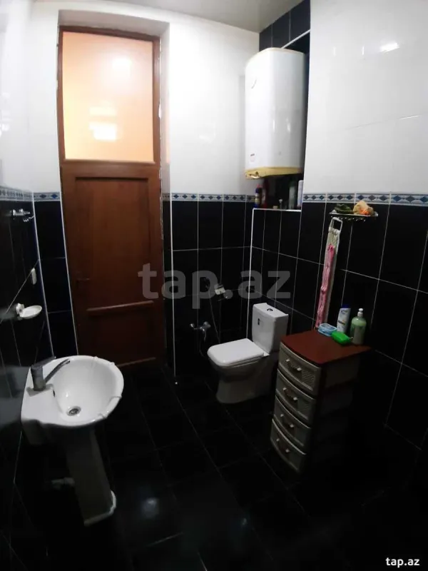 Satılır 3 otaqlı həyət evi