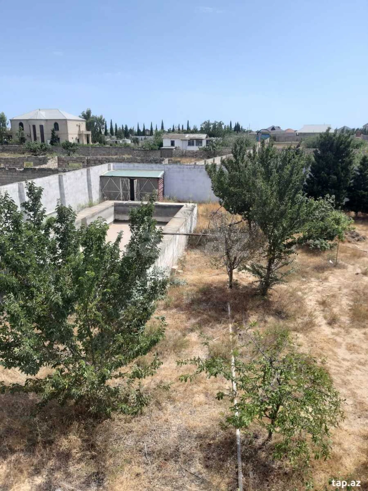 Satılır 3 otaqlı həyət evi