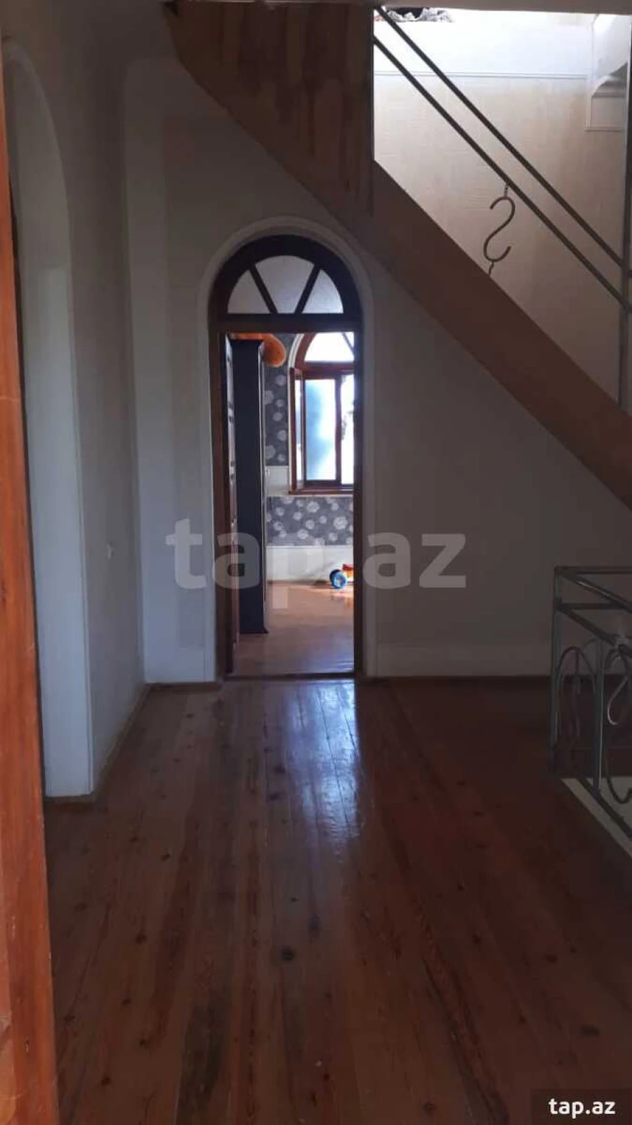 Satılır 6 otaqlı həyət evi 500 m²