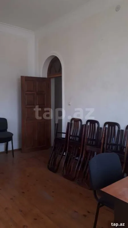 Satılır 6 otaqlı həyət evi 500 m²