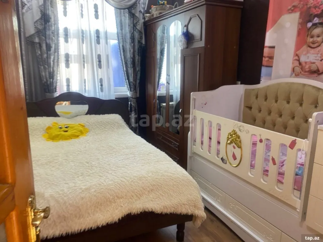 Satılır 5 otaqlı həyət evi