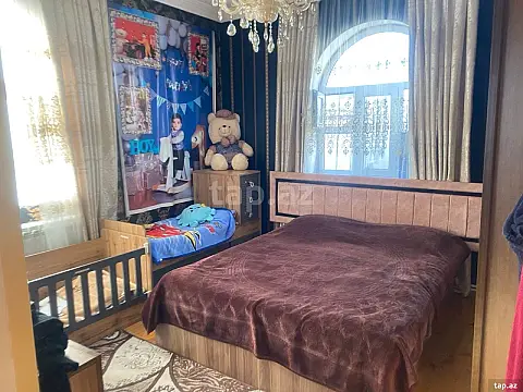 Satılır 5 otaqlı həyət evi