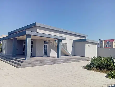 Kirayə verilir 4 otaqlı həyət evi