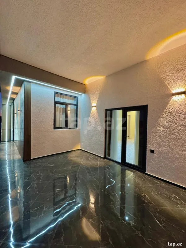Satılır 6 otaqlı həyət evi