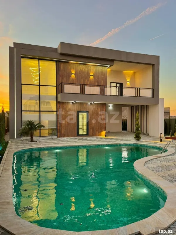 Satılır 6 otaqlı həyət evi