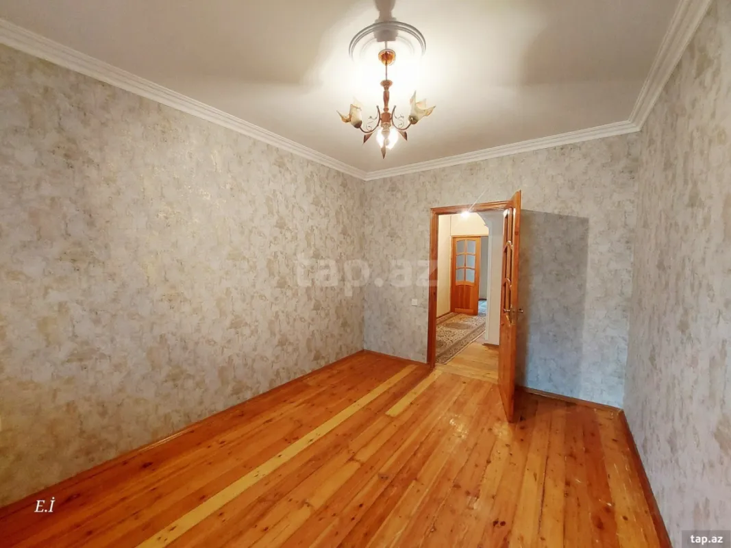 Satılır 3 otaqlı mənzil 75 m²