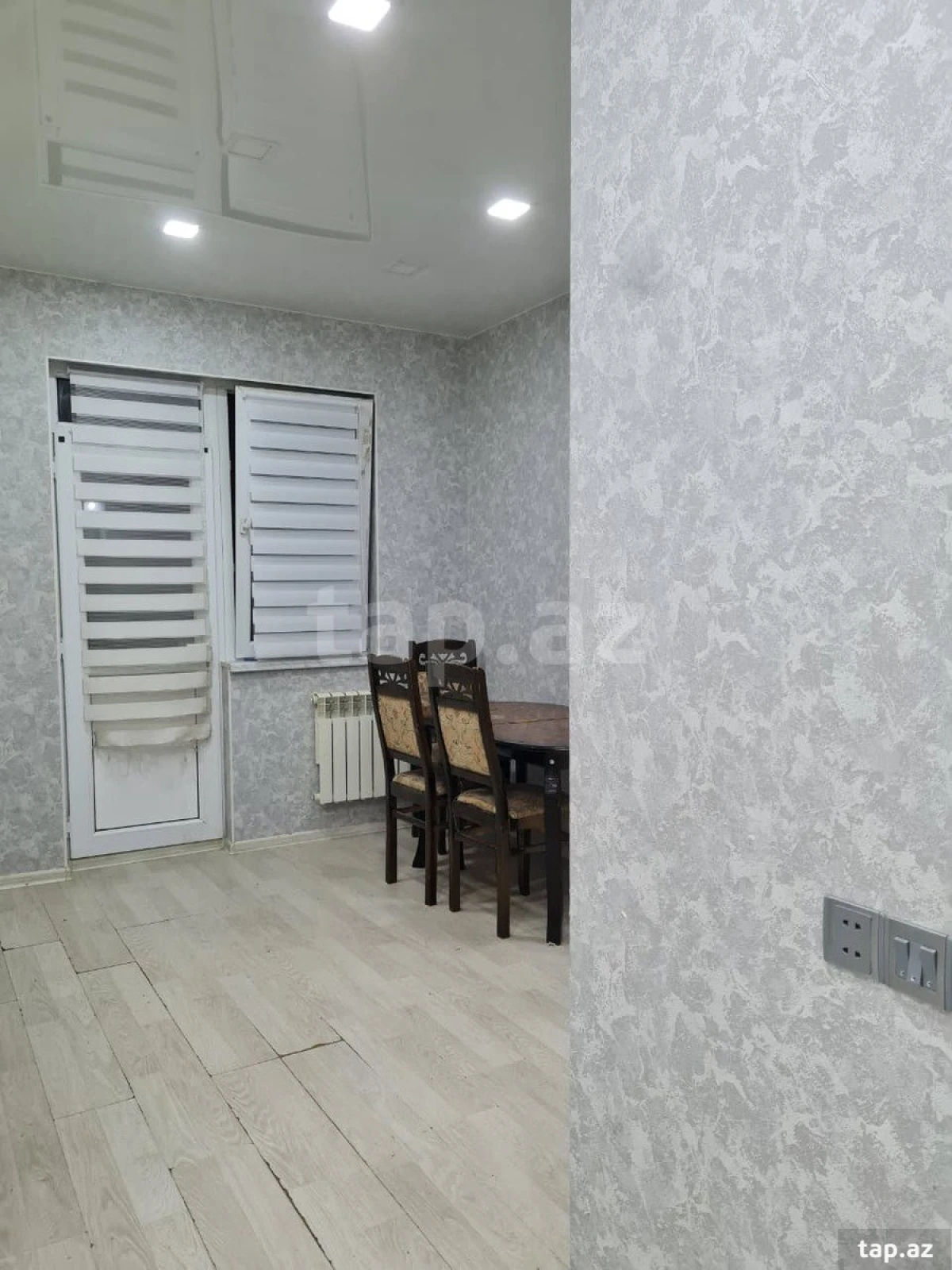 Satılır 2 otaqlı yeni tikili 70 m²