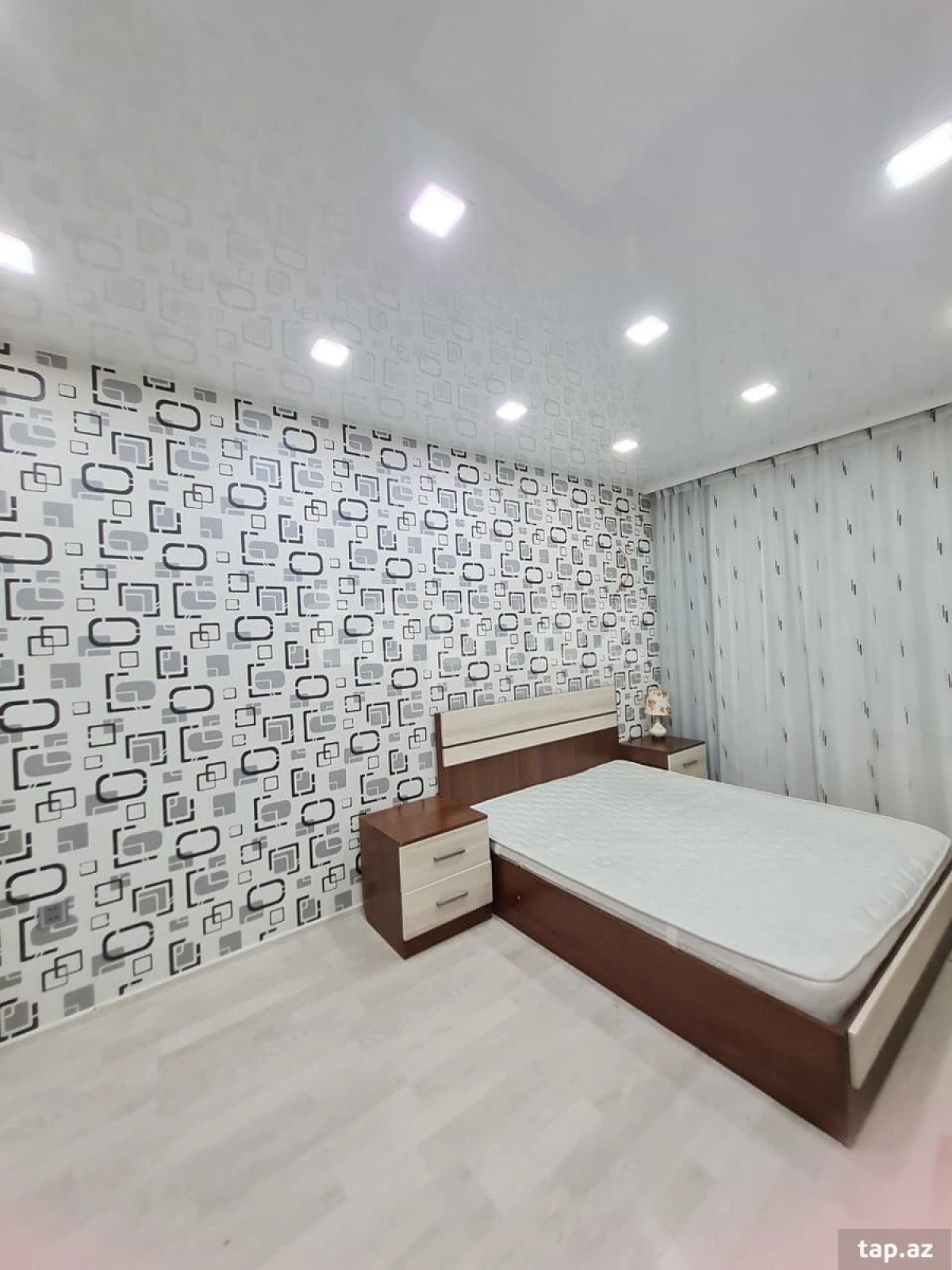 Satılır 2 otaqlı yeni tikili 70 m²