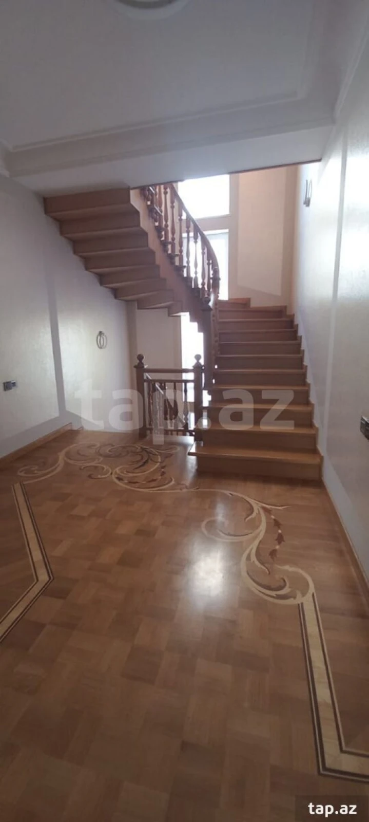 Satılır 6 otaqlı həyət evi