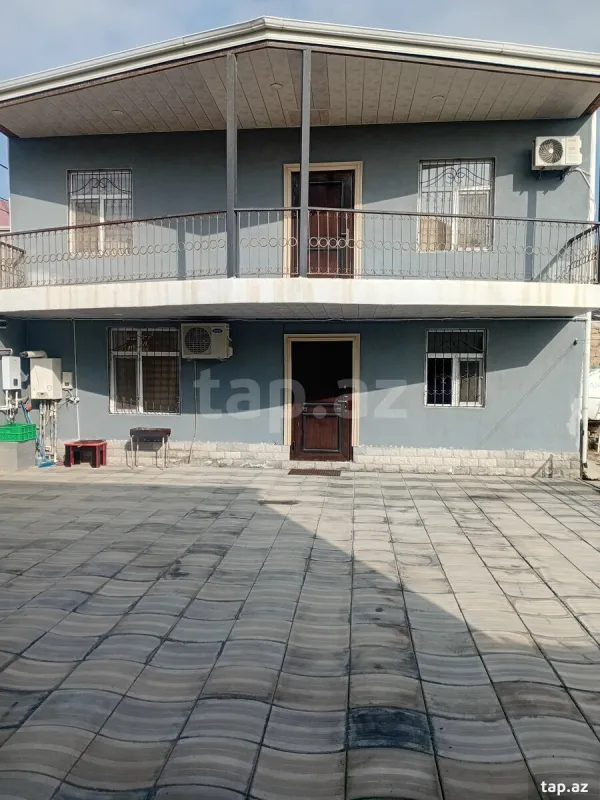 Satılır 6 otaqlı həyət evi