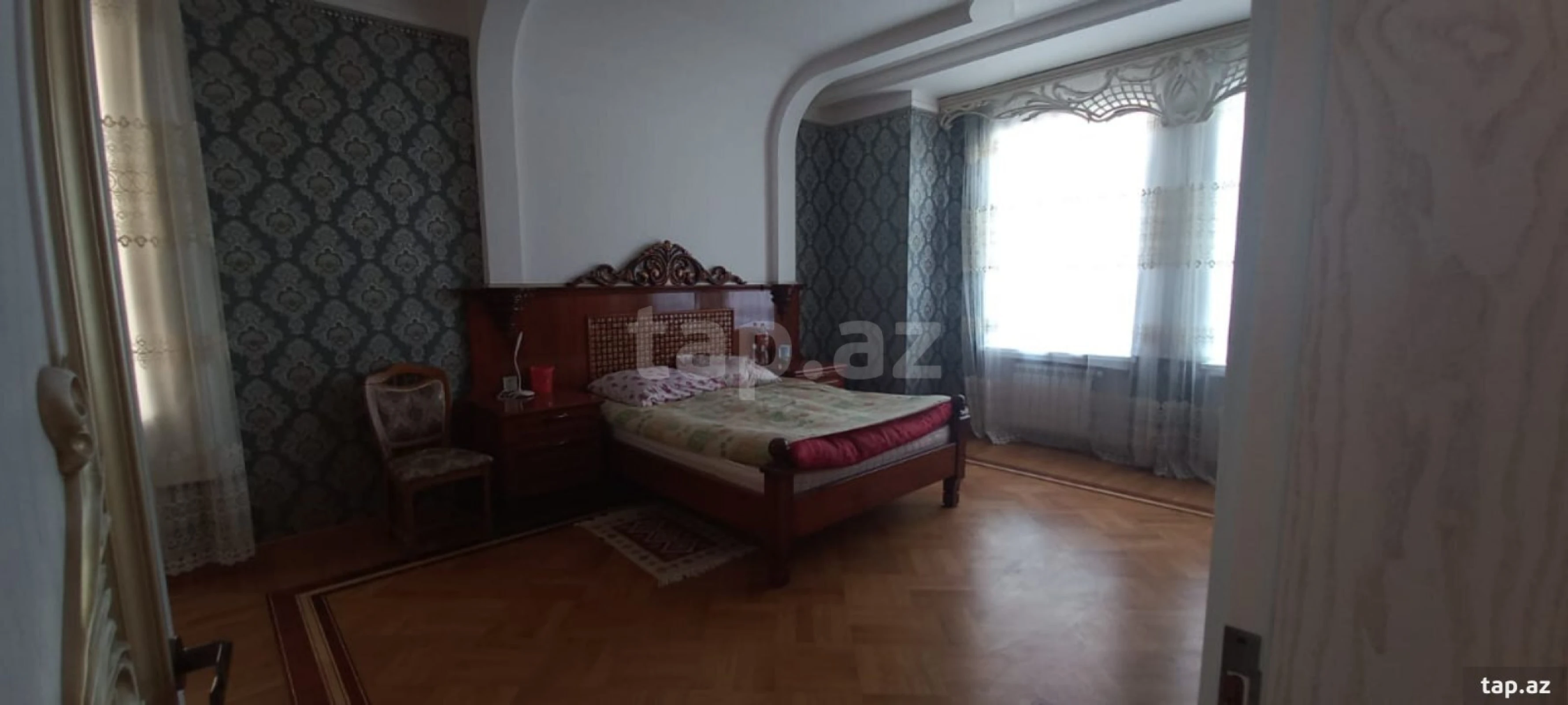 Satılır 6 otaqlı həyət evi