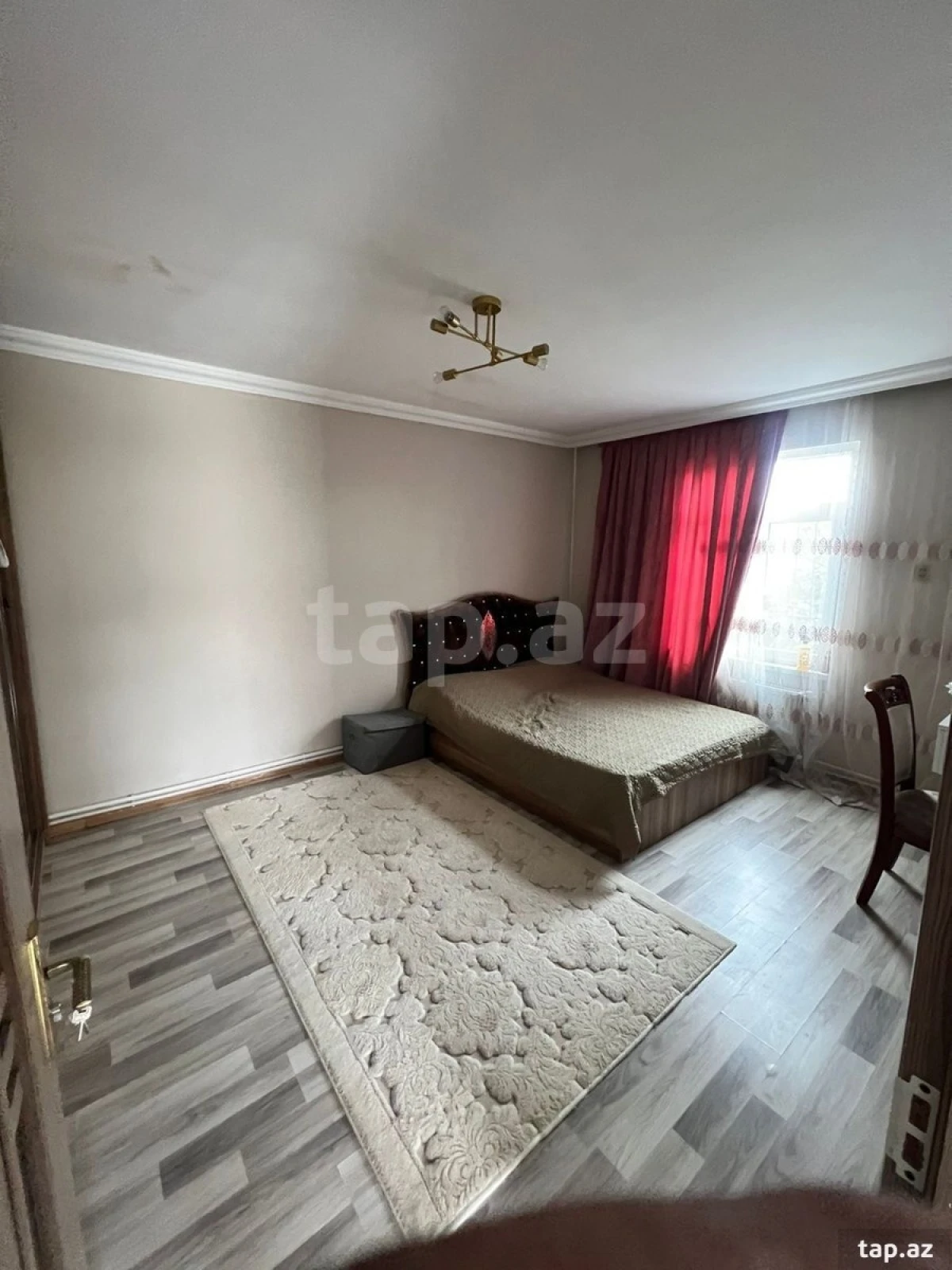 Satılır 4 otaqlı həyət evi